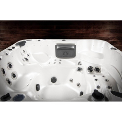 Гидромассажный спа-бассейн Vortex Spas Nitro